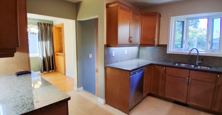 9616 146 Street Northwest, Edmonton, AB, T5N 0B8 - 2