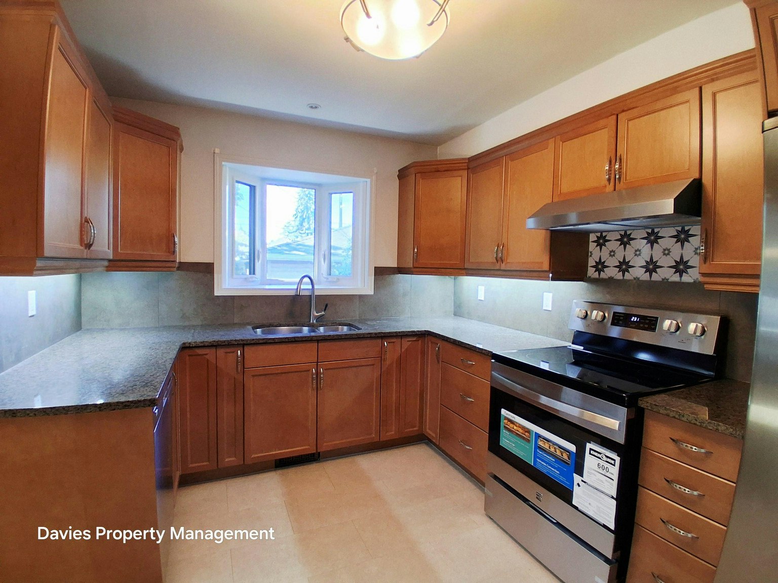 9616 146 Street Northwest, Edmonton, AB, T5N 0B8