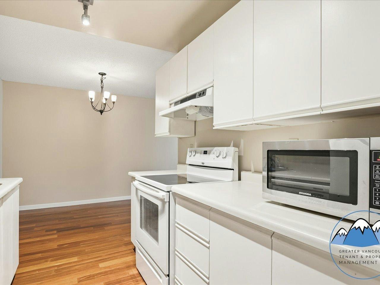 7591 Moffatt Road, Richmond, BC, V6Y 3N2 - 9