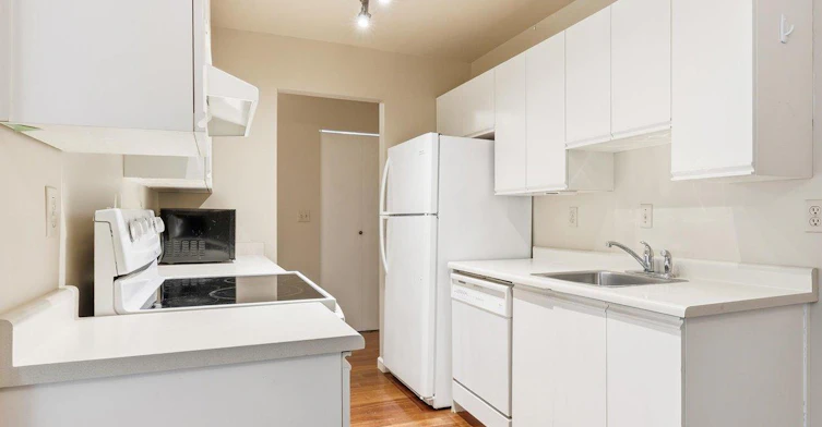 7591 Moffatt Road, Richmond, BC, V6Y 3N2 - 8