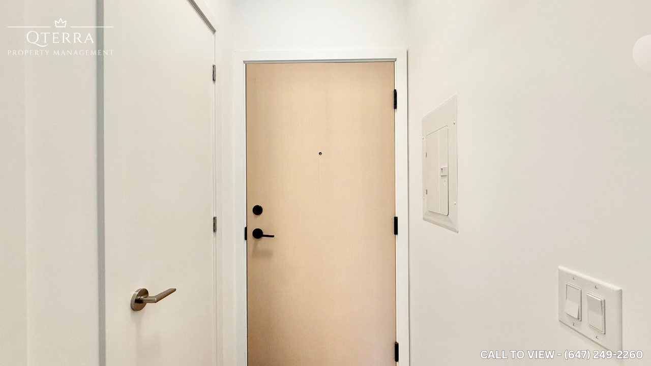 220-30 Dreamers Way, Toronto, ON, M5A 0Y7 - 12
