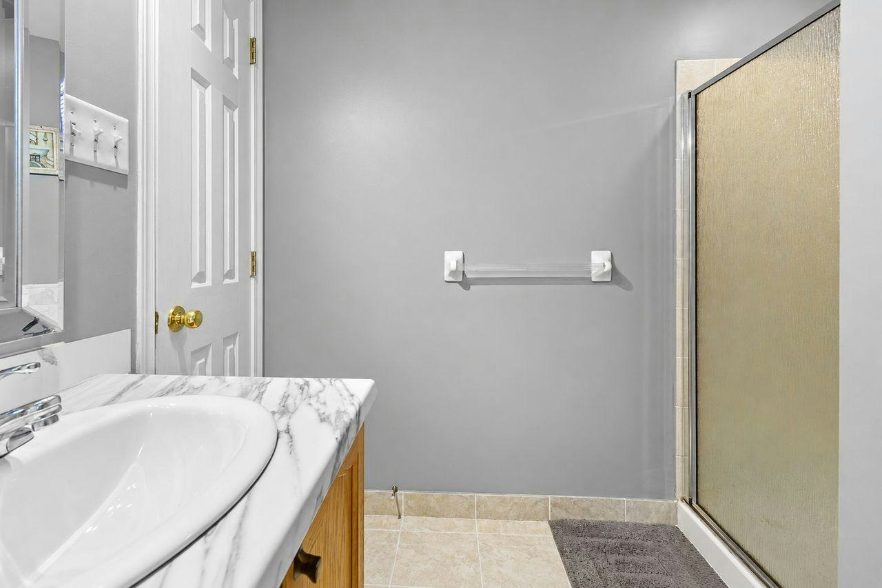 177 Grovemont Drive, Ottawa, ON, K2G 7A4 - 17