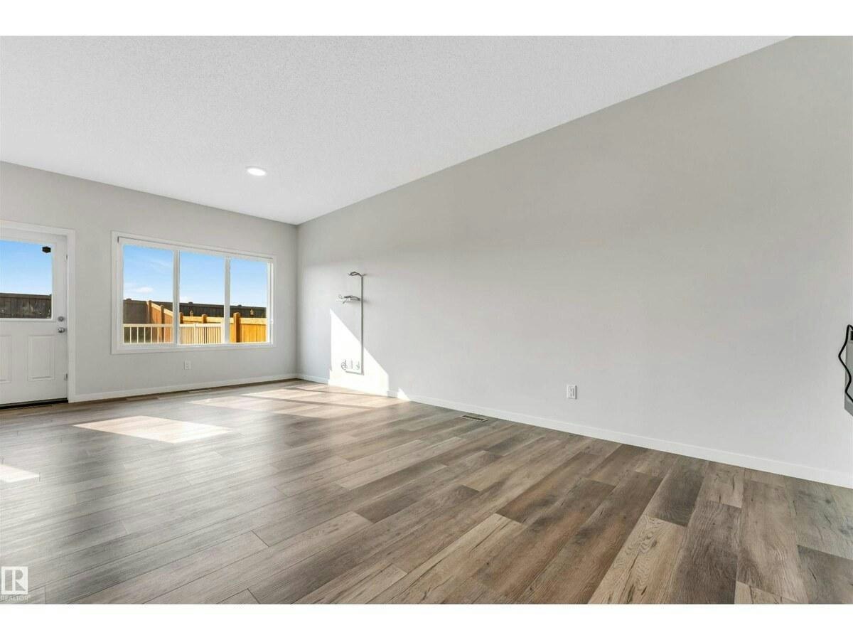 17536 49 Street Northwest, Edmonton, AB, T5Y 4C6 - 10