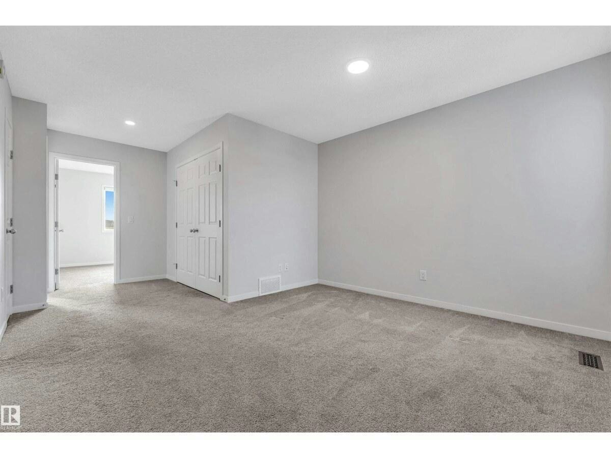 17536 49 Street Northwest, Edmonton, AB, T5Y 4C6 - 16