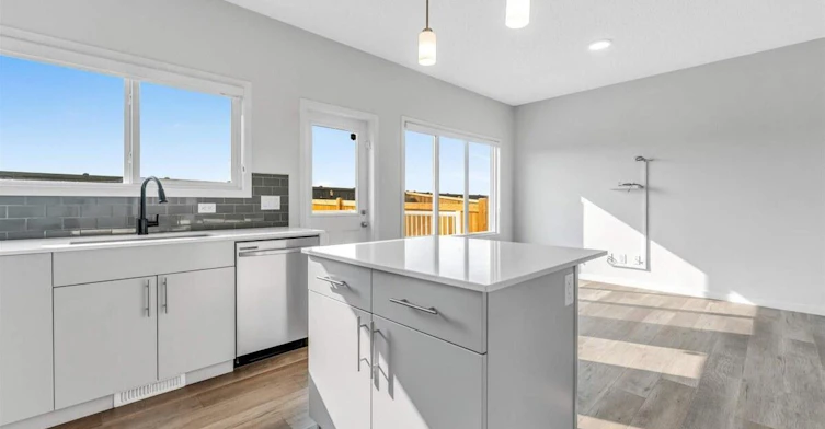 17536 49 Street Northwest, Edmonton, AB, T5Y 4C6 - 9