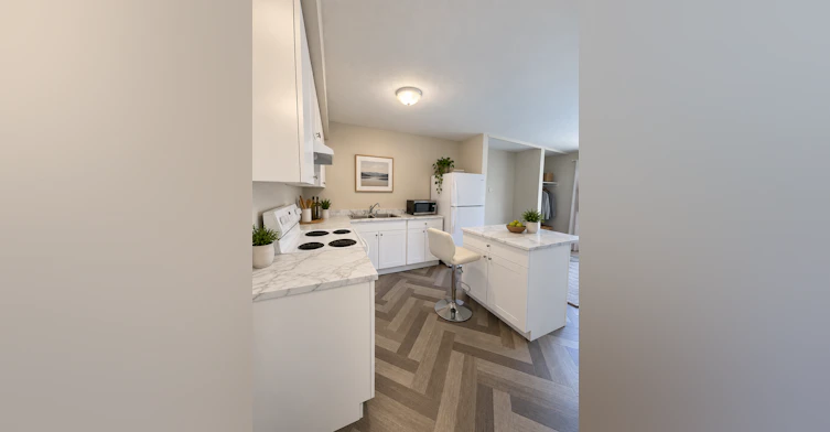 2-160 Stewart Avenue, Nanaimo, BC, V9S 4B9 - 2