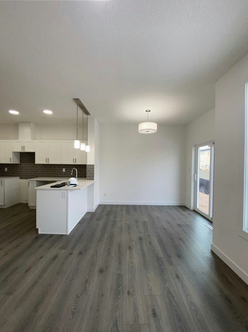 2710 66 Street Southwest, Edmonton, AB, T6X 3H4 - 9