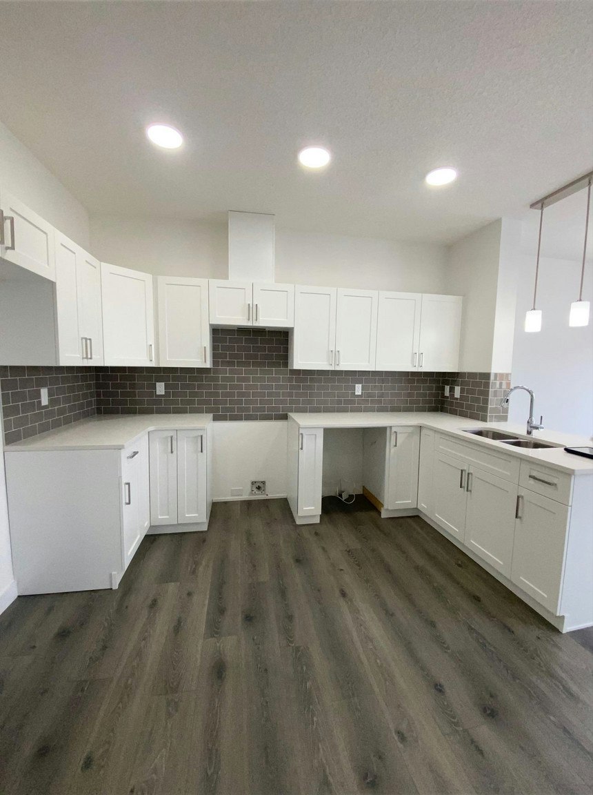 2710 66 Street Southwest, Edmonton, AB, T6X 3H4 - 12