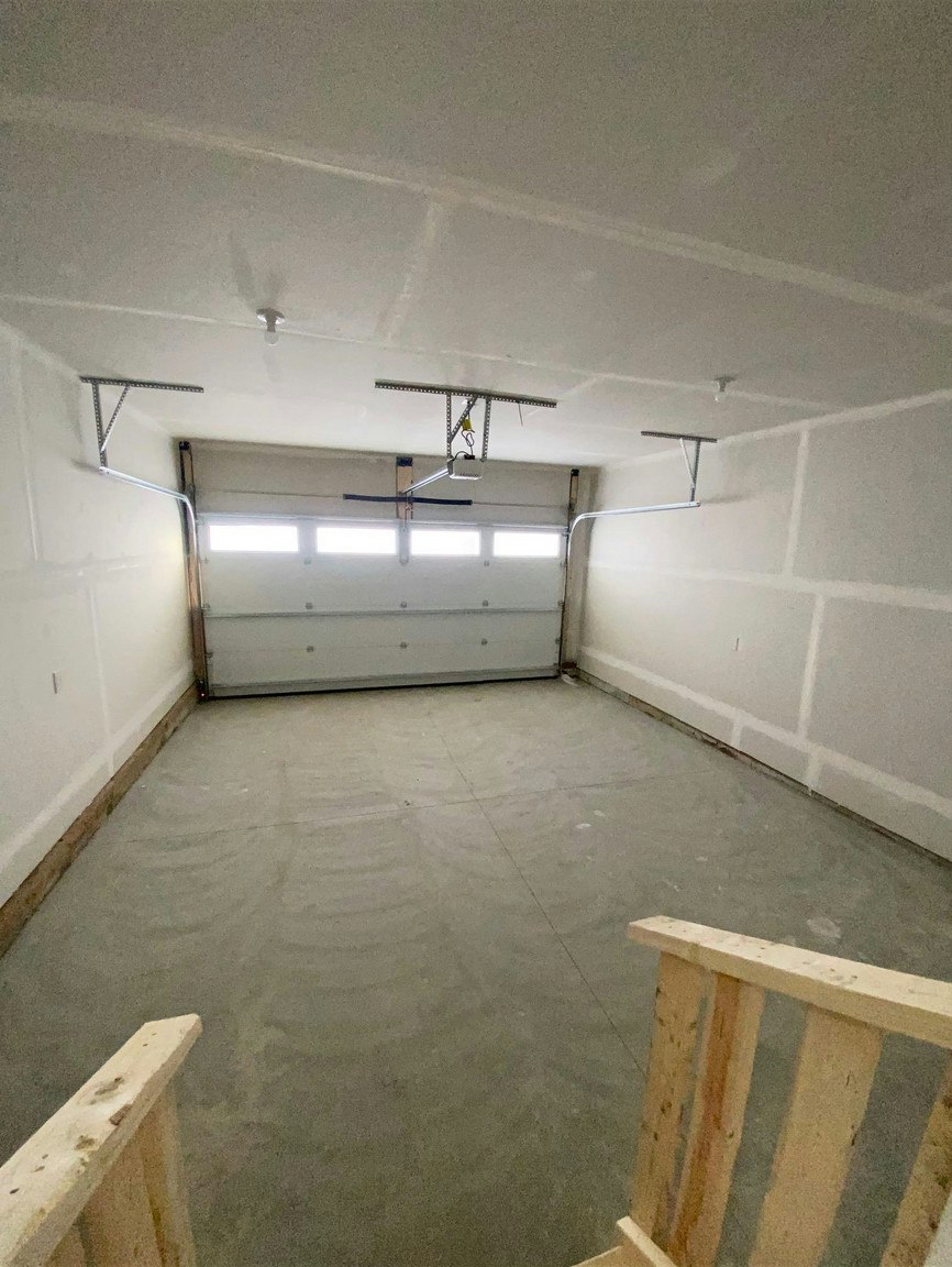 2710 66 Street Southwest, Edmonton, AB, T6X 3H4