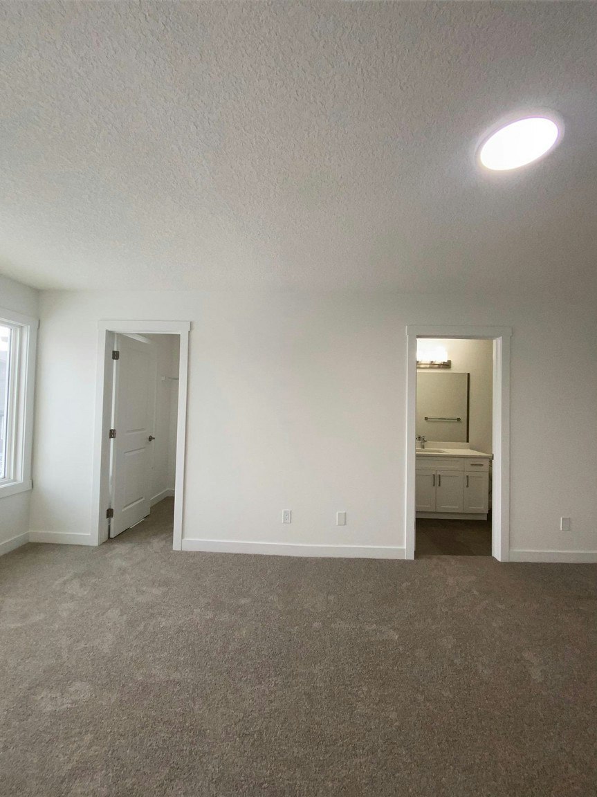 2710 66 Street Southwest, Edmonton, AB, T6X 3H4 - 19
