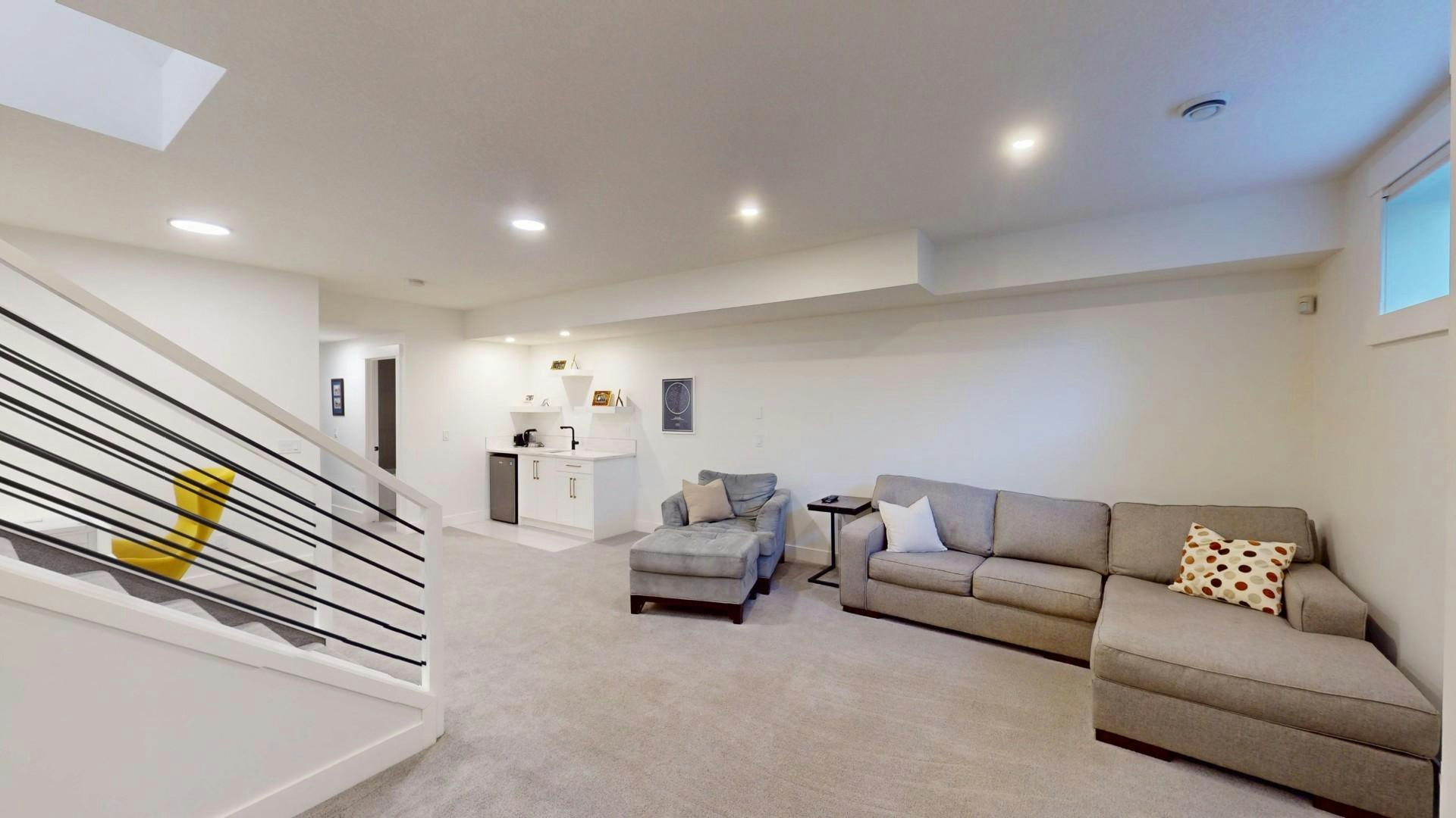905 21 Avenue NW, Calgary, AB, T2M 1K7 - 10