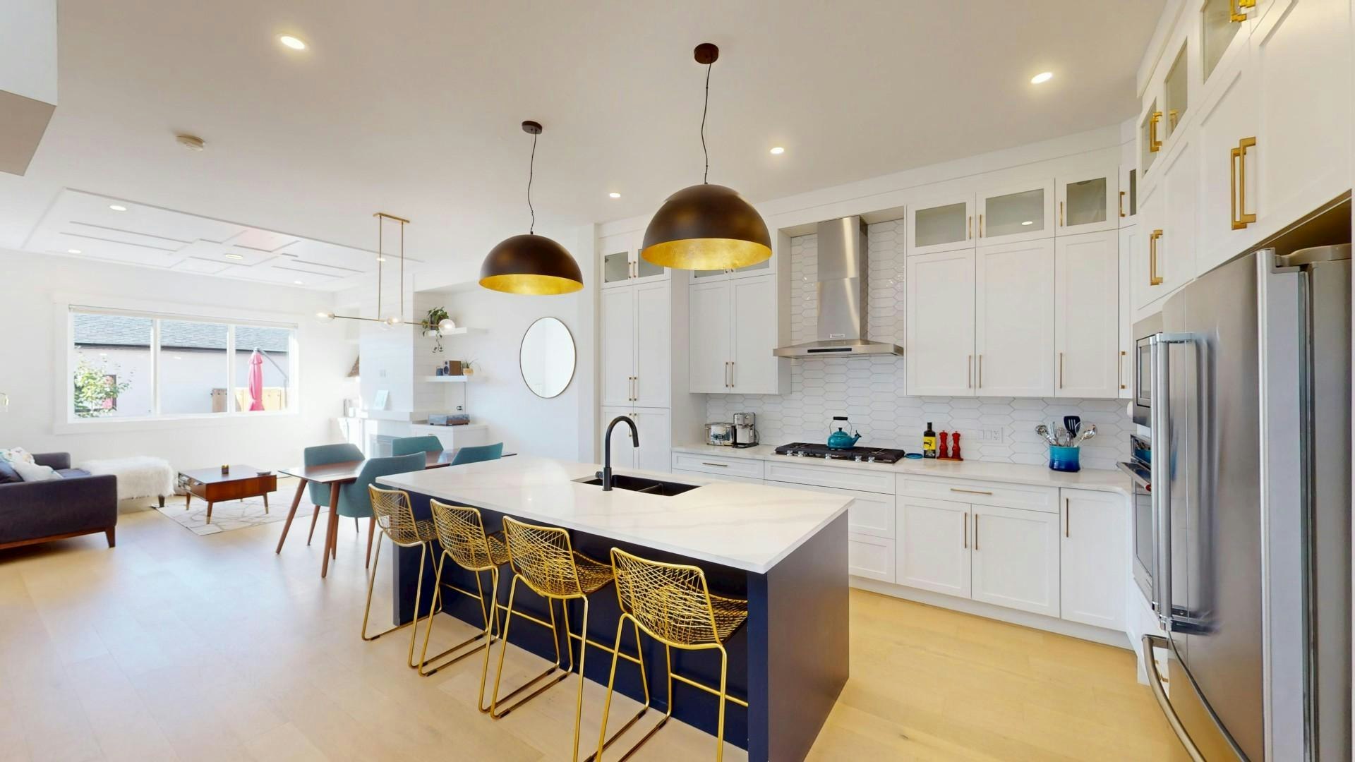905 21 Avenue NW, Calgary, AB, T2M 1K7