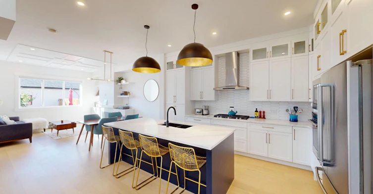 905 21 Avenue NW, Calgary, AB, T2M 1K7