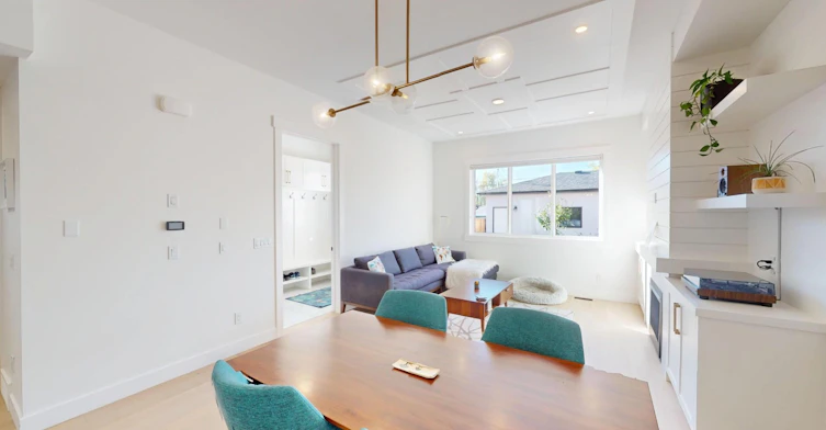 905 21 Avenue NW, Calgary, AB, T2M 1K7 - 4