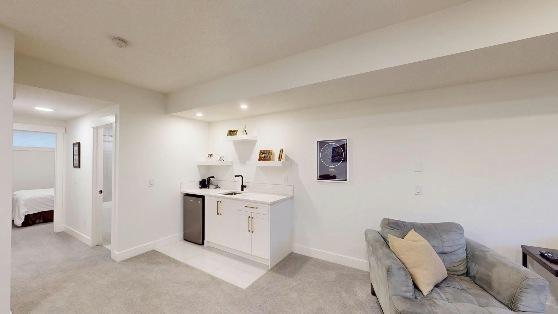 905 21 Avenue NW, Calgary, AB, T2M 1K7 - 11