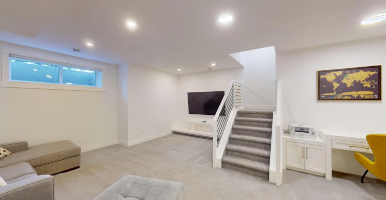 905 21 Avenue NW, Calgary, AB, T2M 1K7 - 8