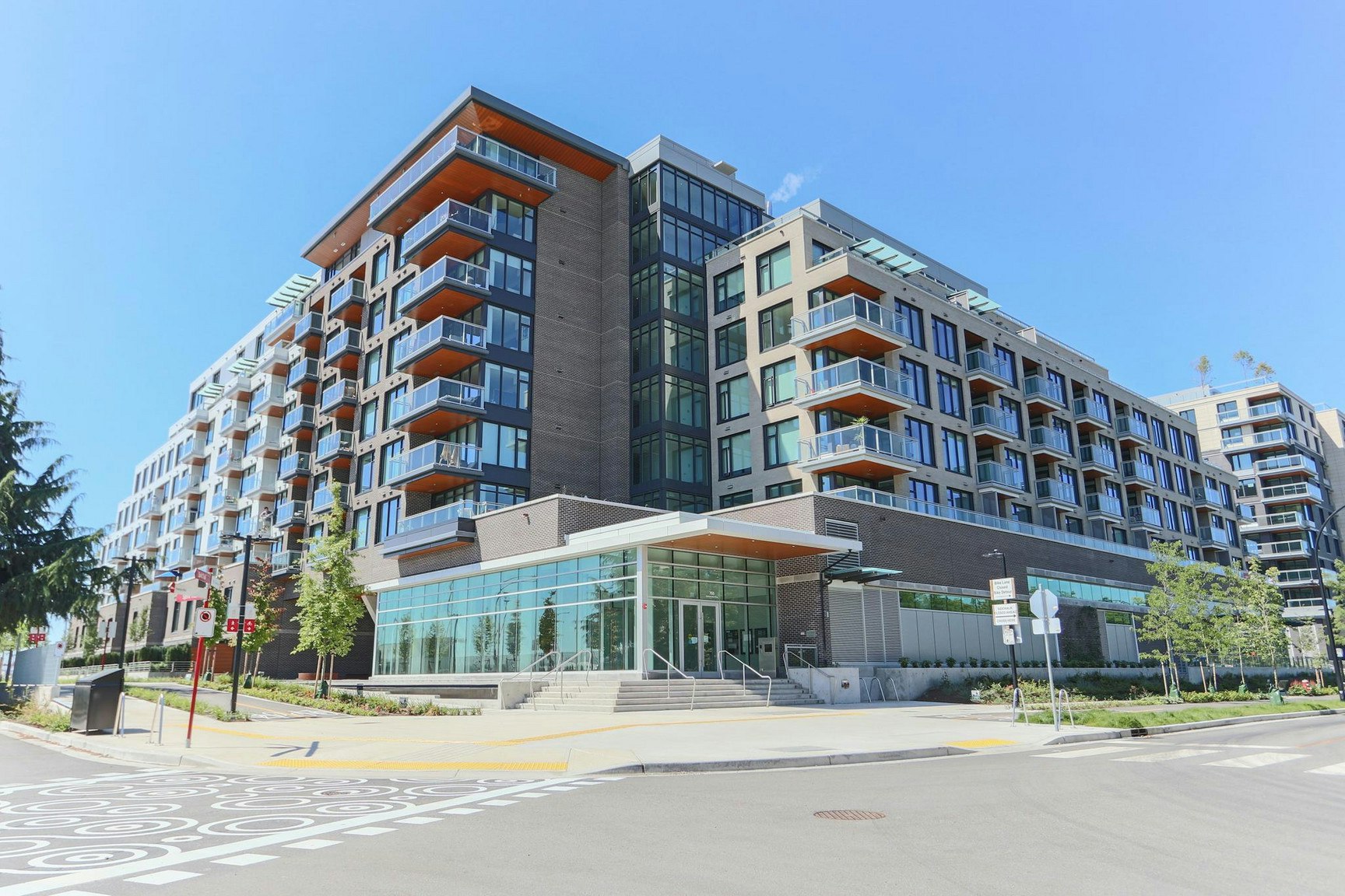 755 Harbour Side, North Vancouver, BC, V7P 0G1