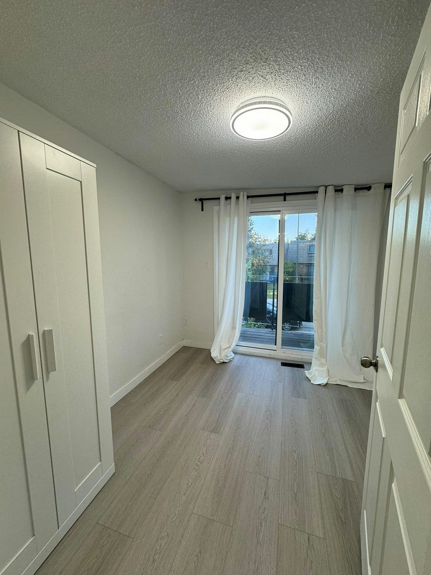 6817 Huntsbay Road Northwest, Calgary, AB, T2K 4R2 - 7