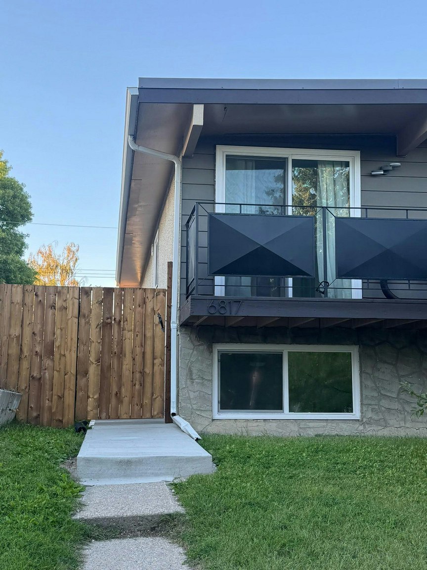 6817 Huntsbay Road Northwest, Calgary, AB, T2K 4R2