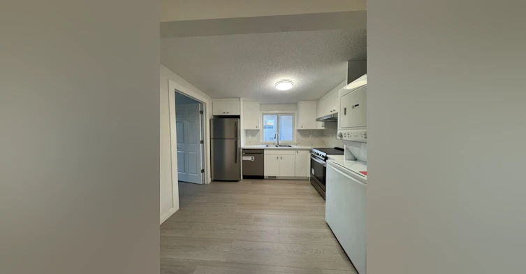 6817 Huntsbay Road Northwest, Calgary, AB, T2K 4R2 - 4