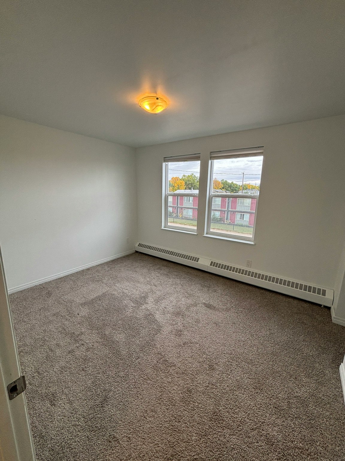 201-3611 118 Avenue Northwest, Edmonton, AB, T5W 0Z5 - 10