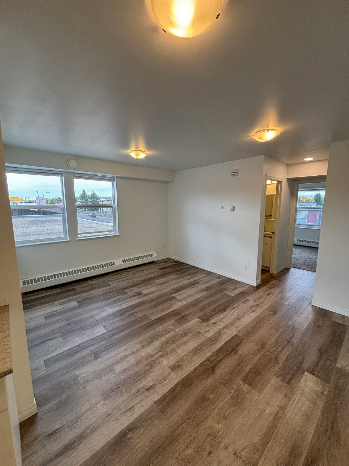 201-3611 118 Avenue Northwest, Edmonton, AB, T5W 0Z5 - 5