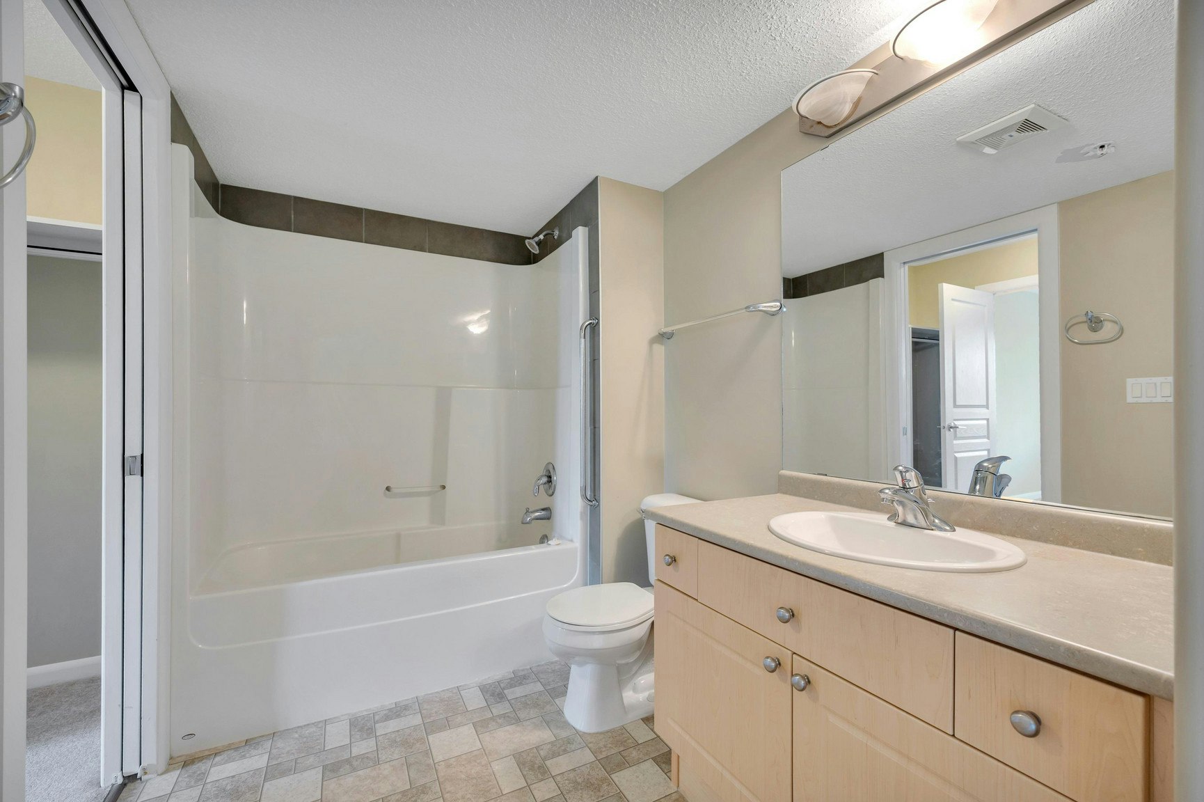 221-300 Palisades Way, Rural Strathcona County, AB, T8H 2T9 - 4