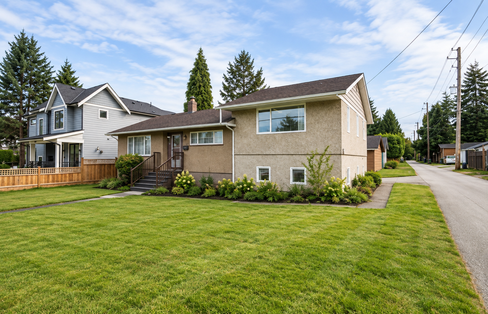 904 1st Street, New Westminster, BC, V3L 2J2 - 2