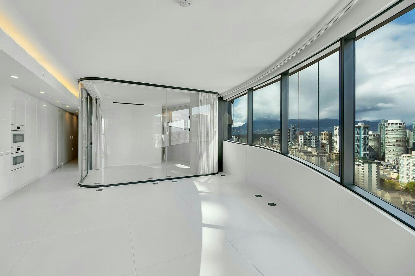 2008-1033 Nelson Street, Vancouver, BC, V6E 0E5 - 2