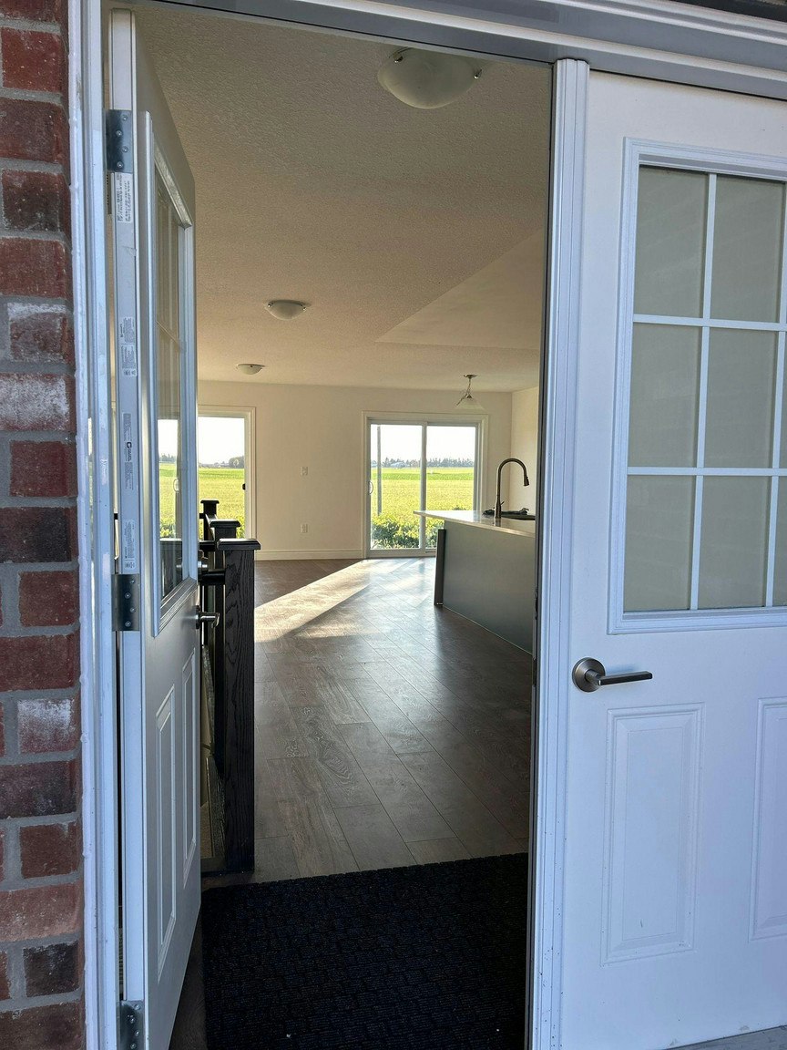 133 Delong Drive, Norwich, ON, N0J 1P0 - 2