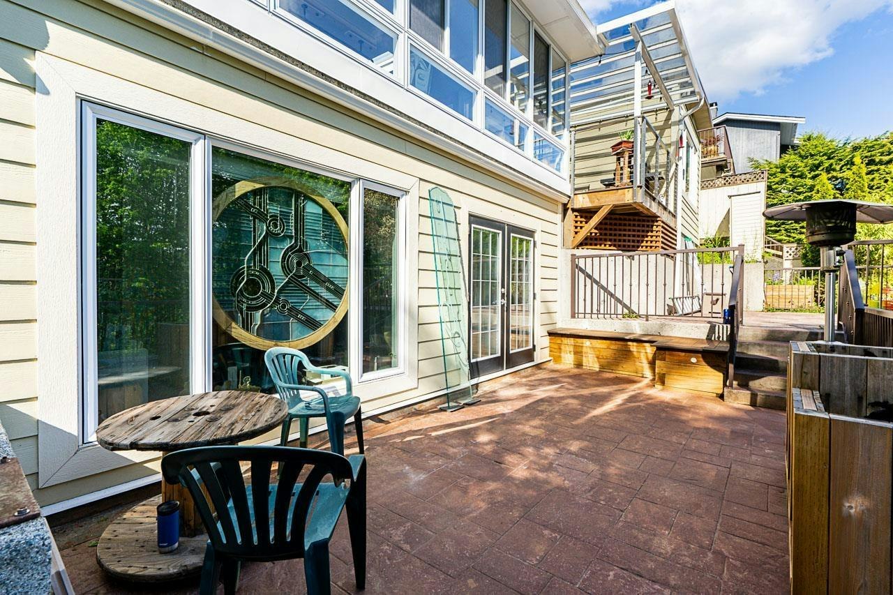 5823 Highfield Drive, Burnaby, BC, V5B 1K6 - 6