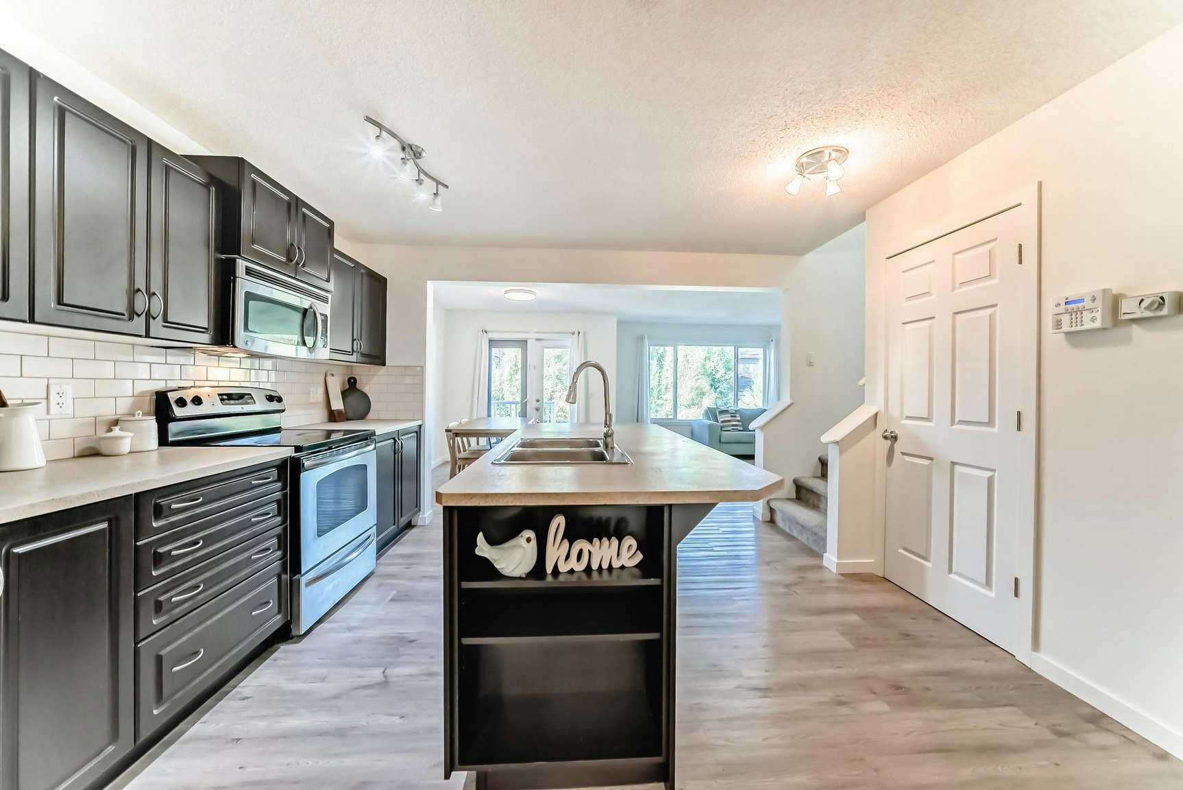 790 River Heights Crescent, Cochrane, AB, T4C 0J3
