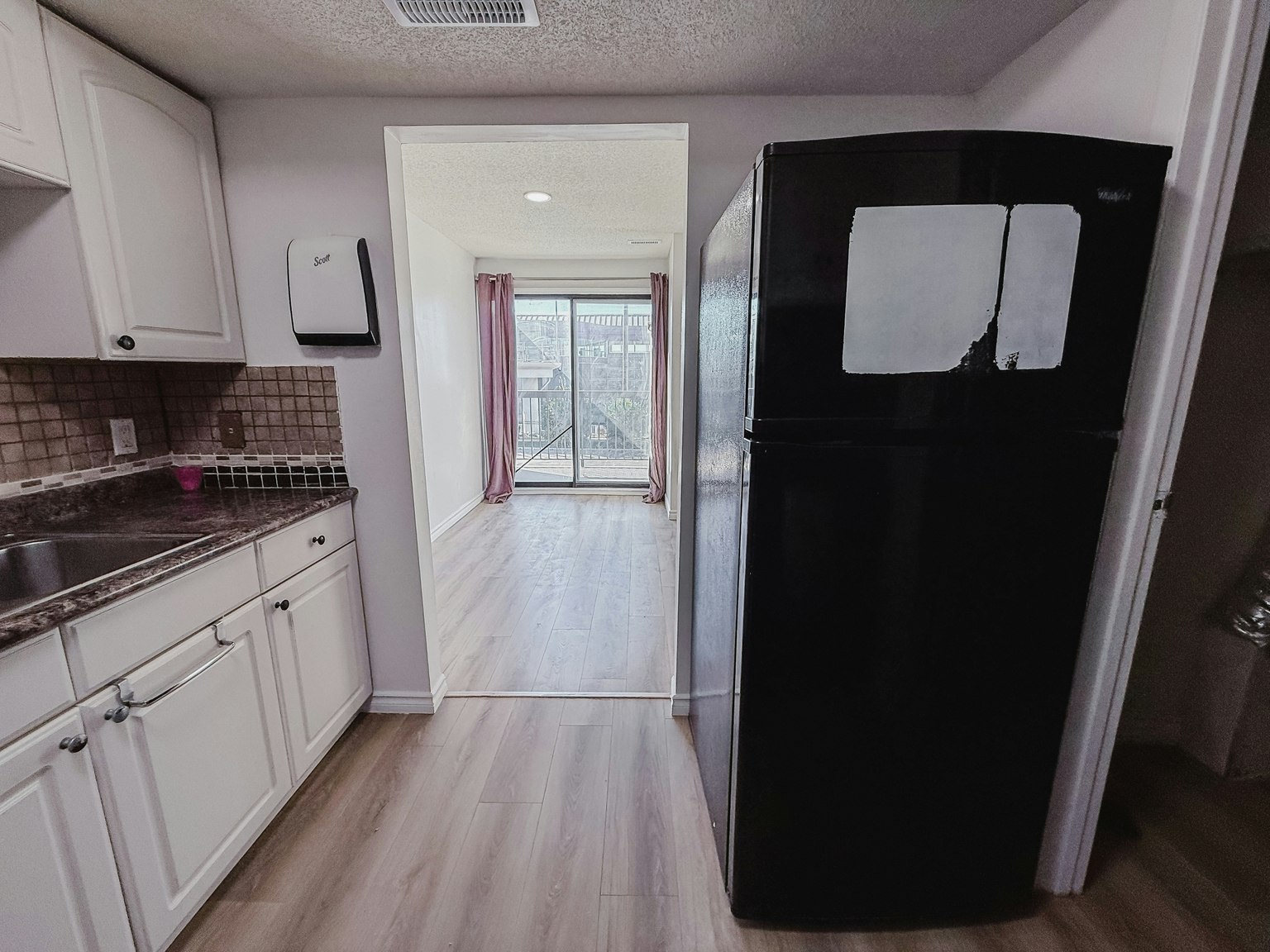 5-2519 38 Street Northeast, Calgary, AB, T1Y 4W8 - 4