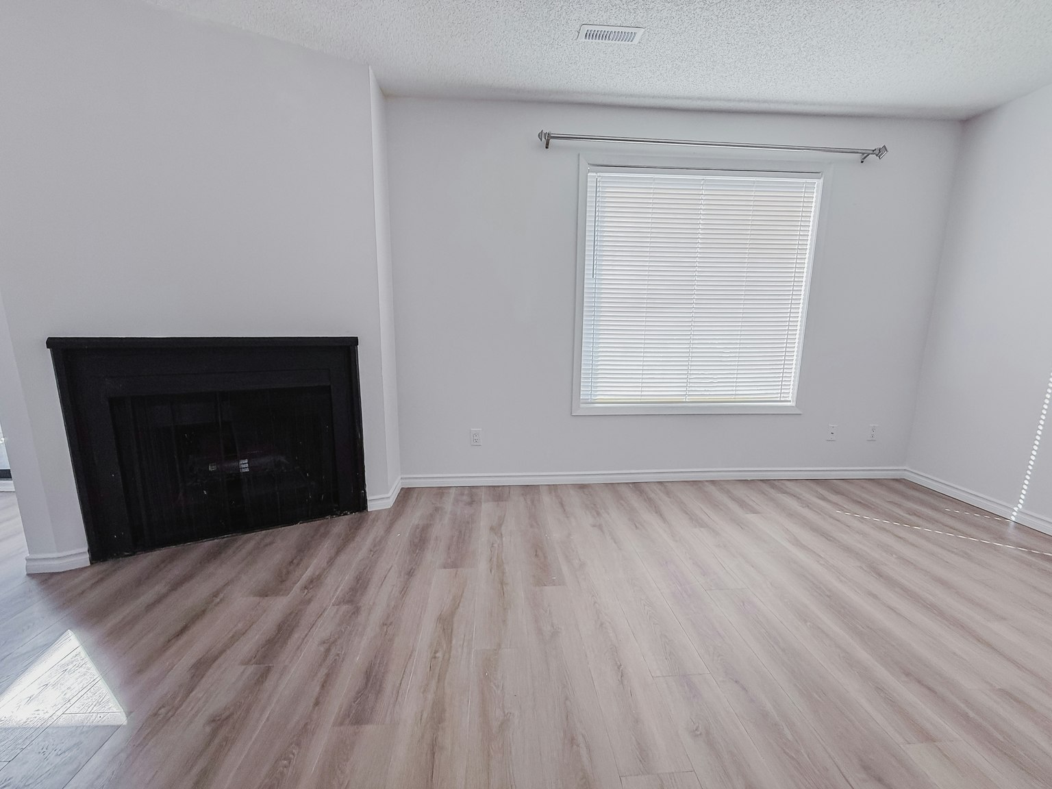 5-2519 38 Street Northeast, Calgary, AB, T1Y 4W8 - 7