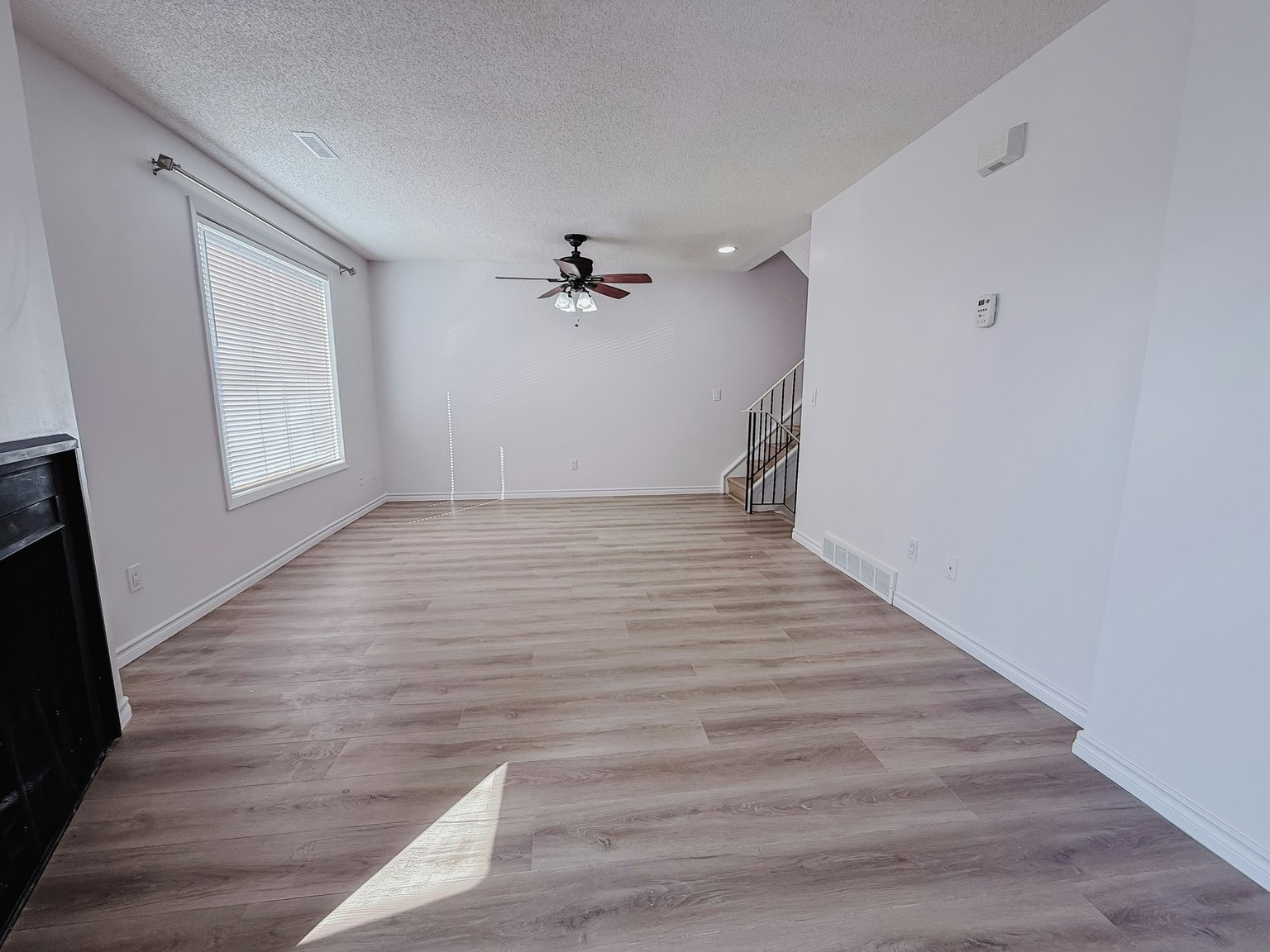 5-2519 38 Street Northeast, Calgary, AB, T1Y 4W8 - 6
