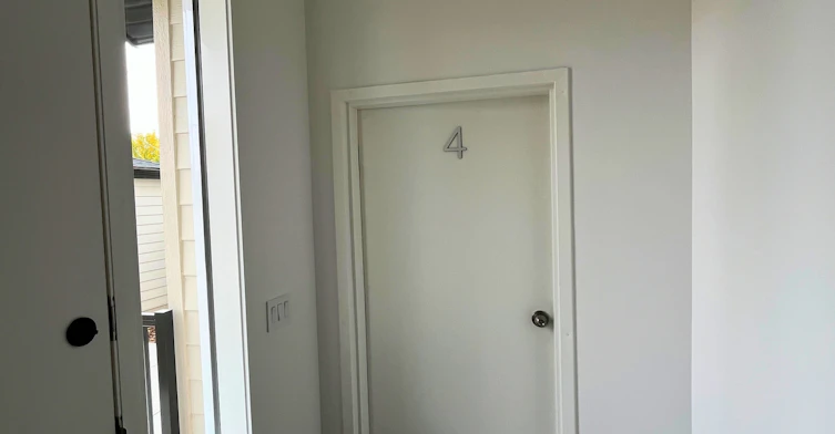 4840 Montana Crescent Northwest, Calgary, AB, T3B 1E7 - 4