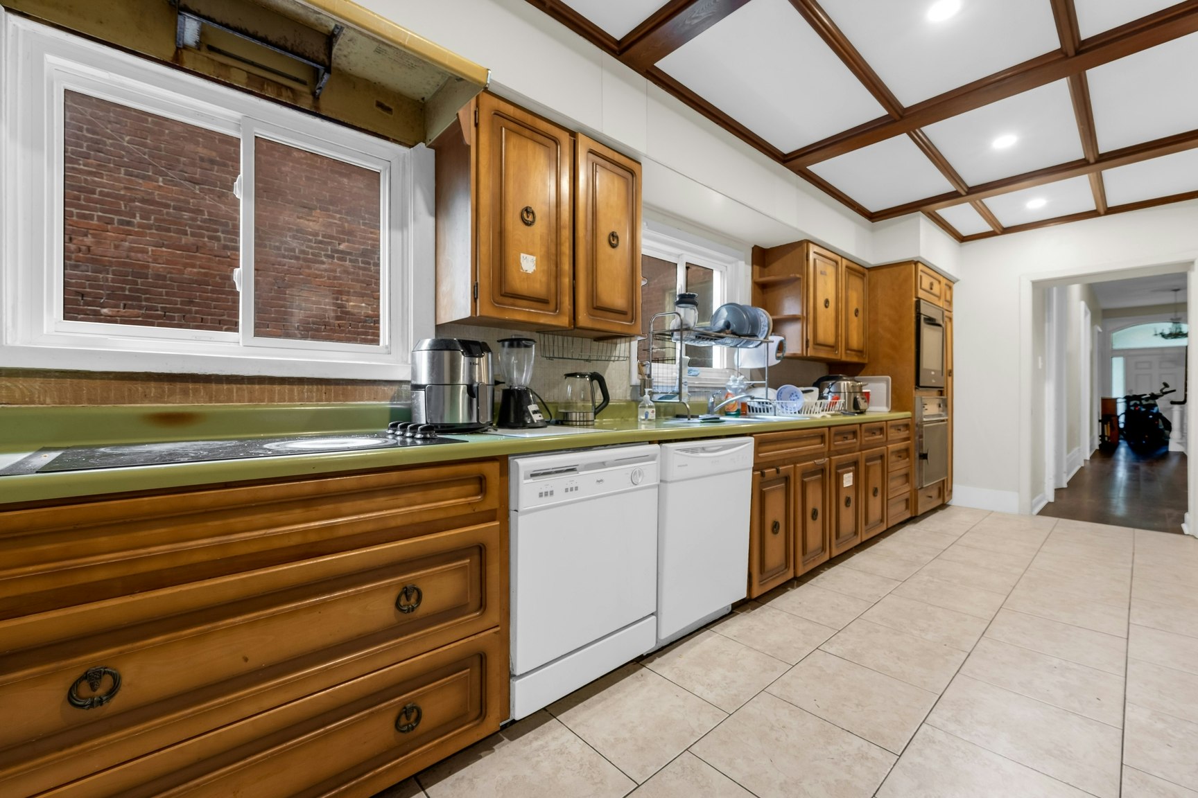 B-127 Ontario Street, St. Catharines, ON, L2R 5J9 4
