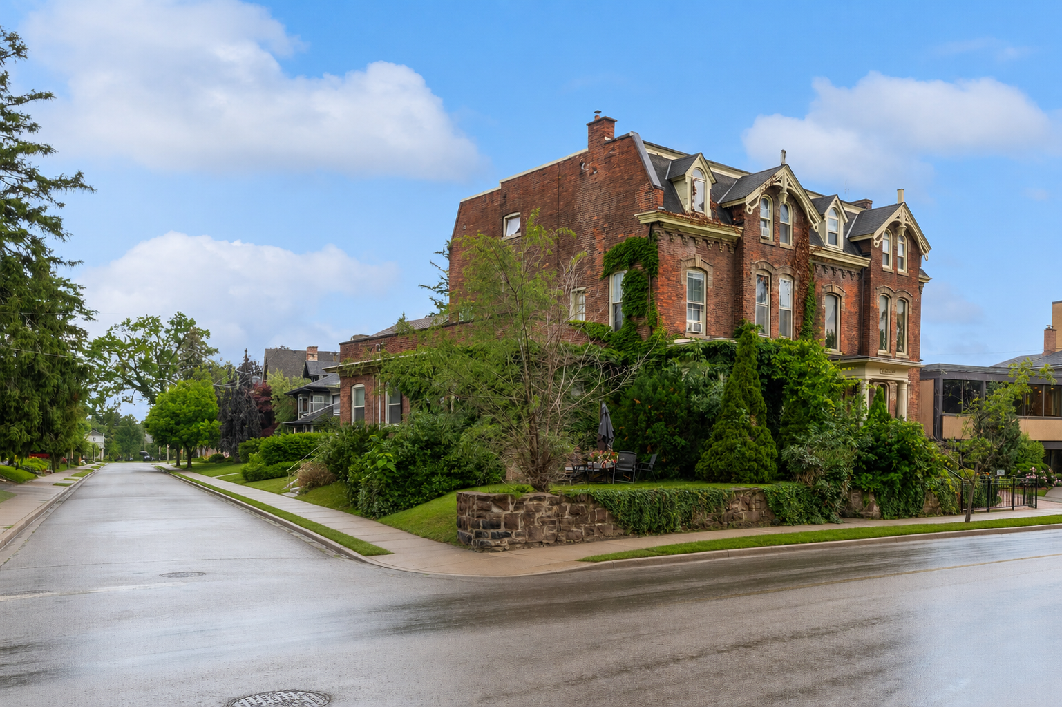 127 Ontario Street, St. Catharines, ON, L2R 5J9 - 6