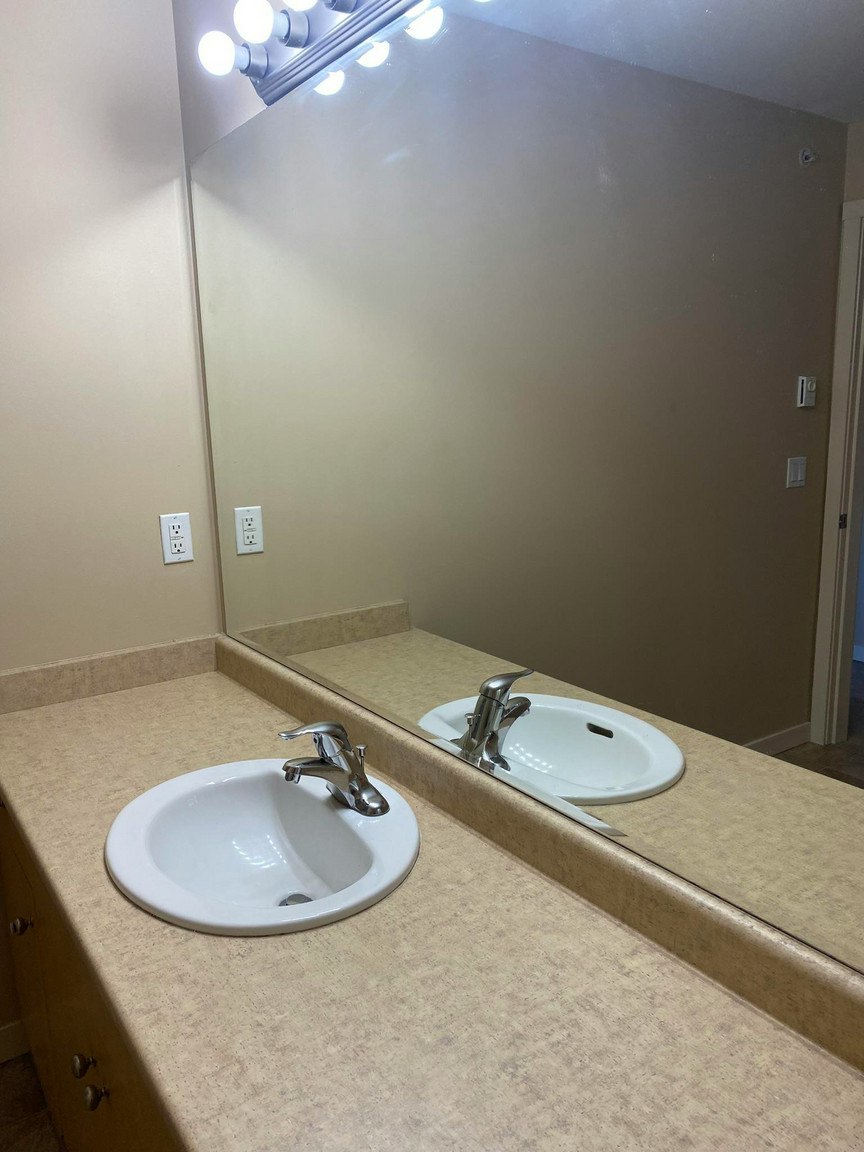 407-33353 Marshall Road, Abbotsford, BC, V2S 8N9 5