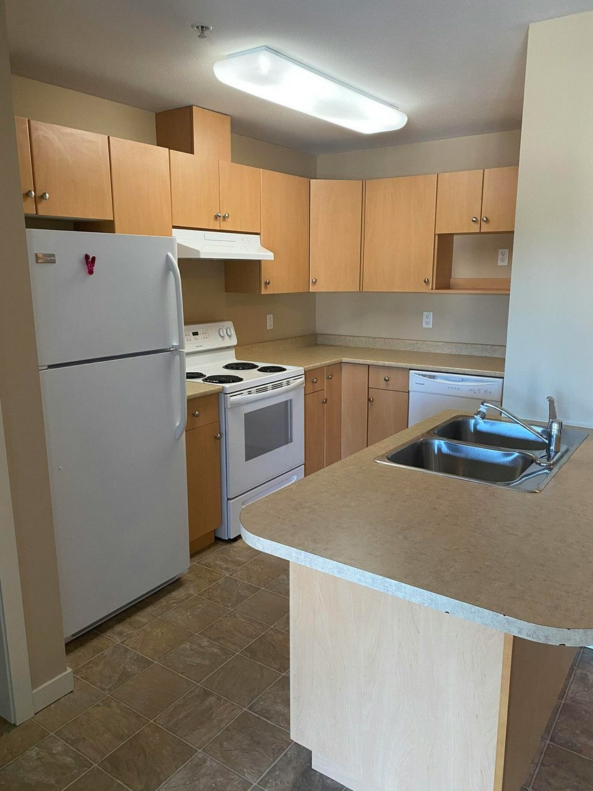 407-33353 Marshall Road, Abbotsford, BC, V2S 8N9 2
