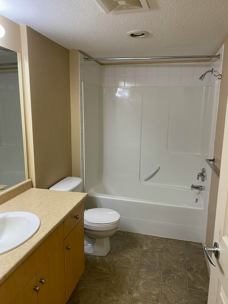 206-33353 Marshall Road, Abbotsford, BC, V2S 8N9 - 10