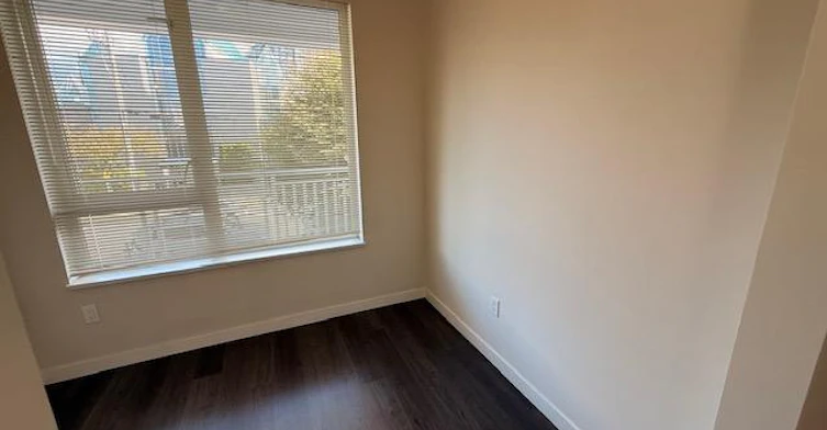 205-217 West 8th Street, North Vancouver, BC, V7M 3L8 - 12
