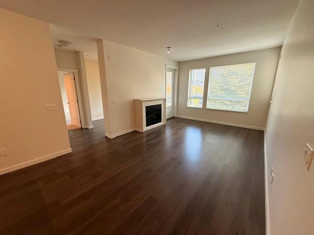 205-217 West 8th Street, North Vancouver, BC, V7M 3L8 - 6