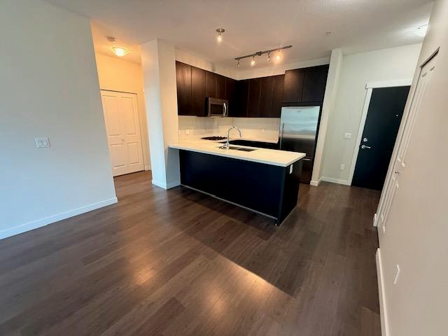 205-217 West 8th Street, North Vancouver, BC, V7M 3L8 - 5