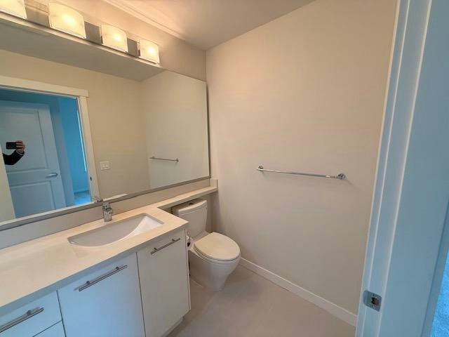 205-217 West 8th Street, North Vancouver, BC, V7M 3L8 - 16