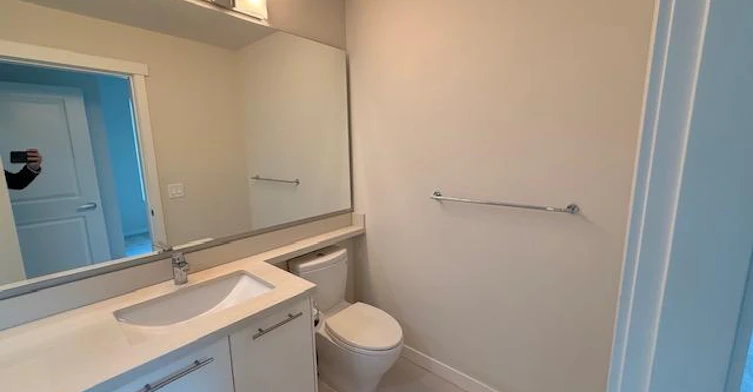 205-217 West 8th Street, North Vancouver, BC, V7M 3L8 - 16