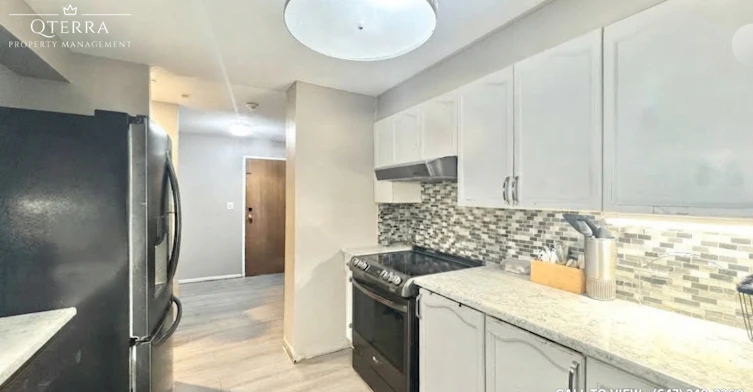 1210-55 Green Valley Drive, Kitchener, ON, N2P 1Z6 - 4