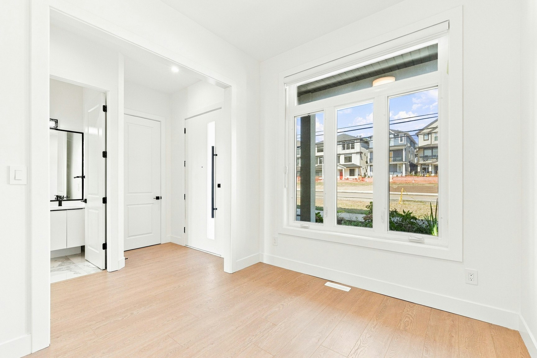 16694 16 Avenue, Surrey, BC, V3Z 9M4 - 11