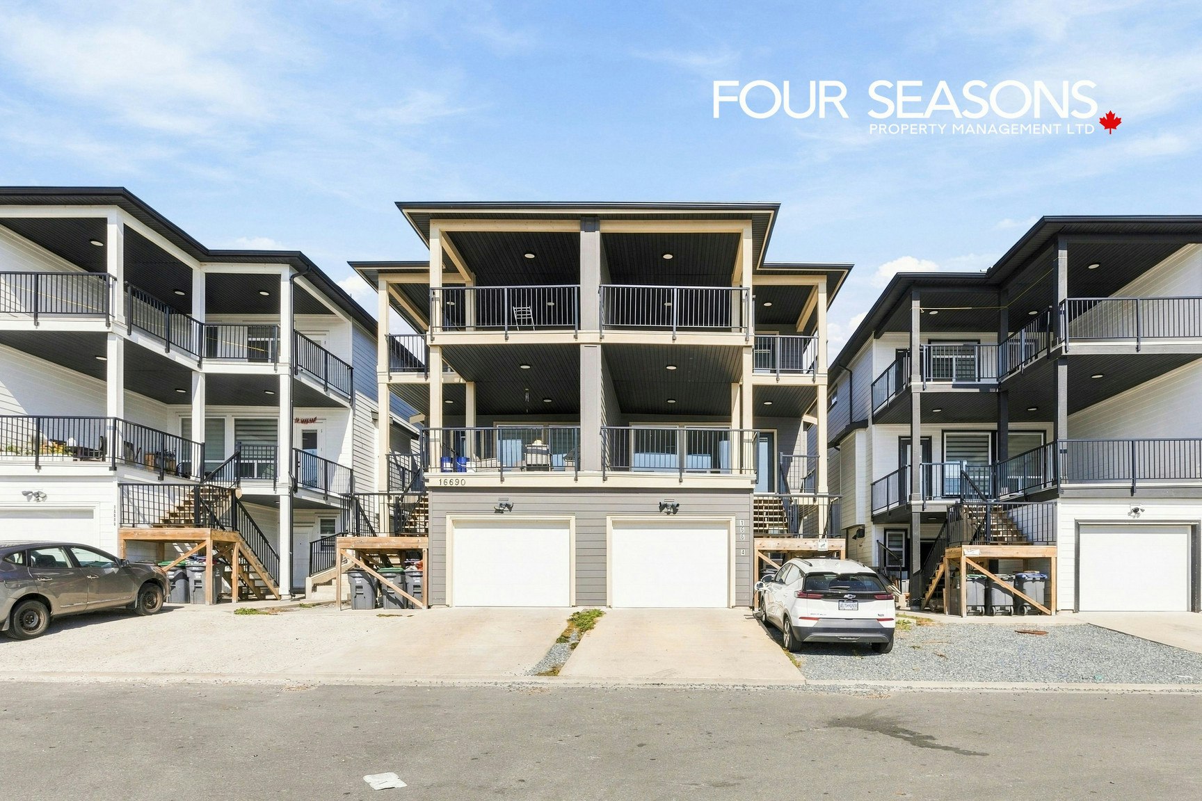16694 16 Avenue, Surrey, BC, V3Z 9M4