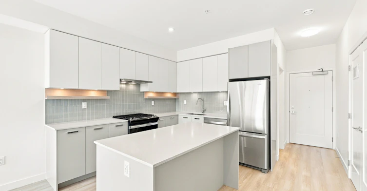 303-13760 75a Avenue, Surrey, BC, V3W 6T5 - 6